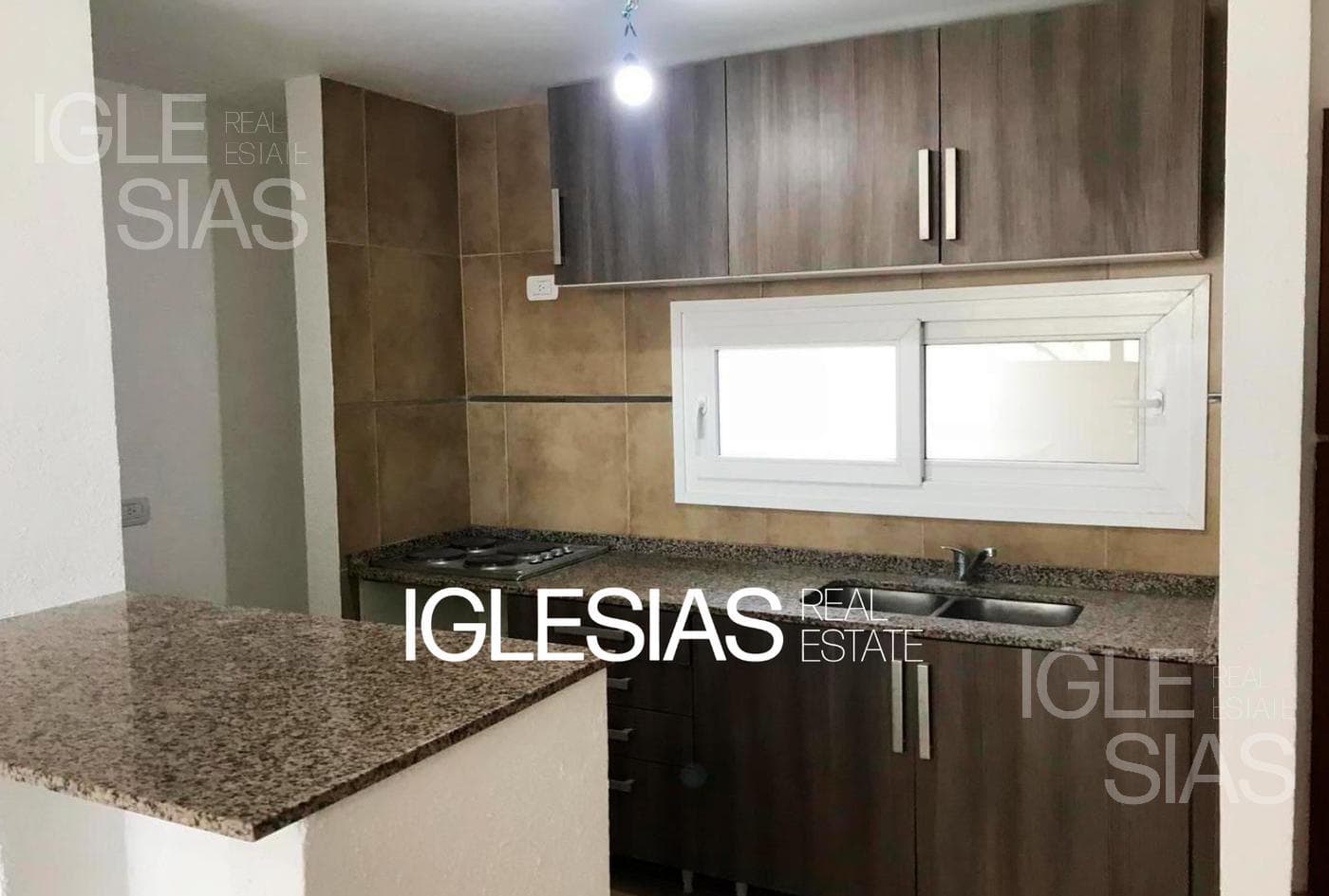 Los Almendros al 1400 — foto 1