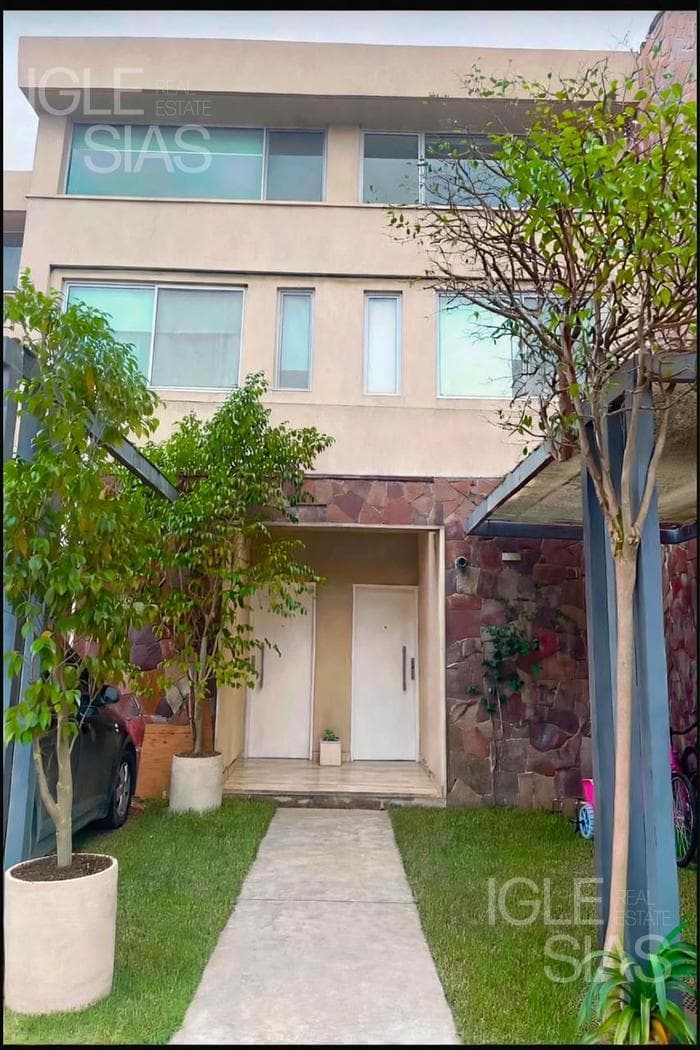 Av. de los Lagos 6595 — foto 1