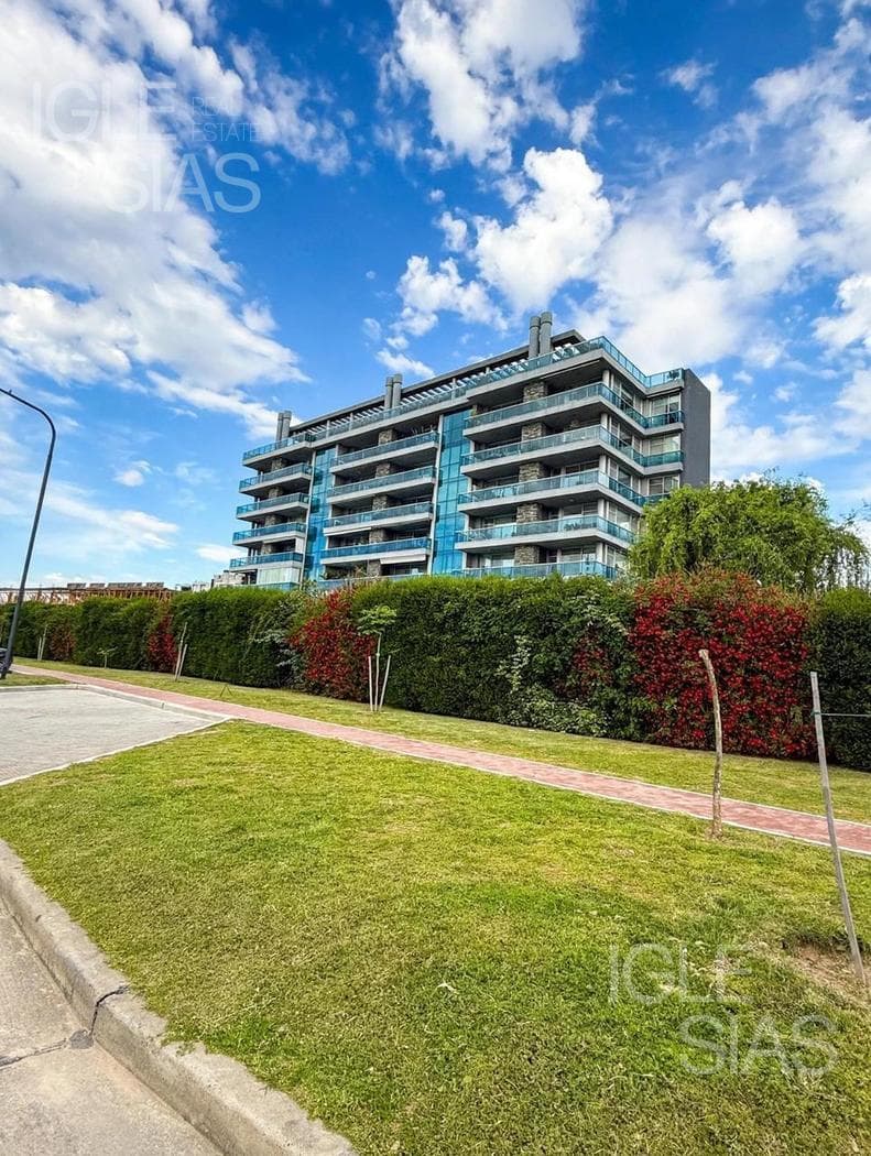 AVENIDA DEL PUERTO al 600 — foto 4
