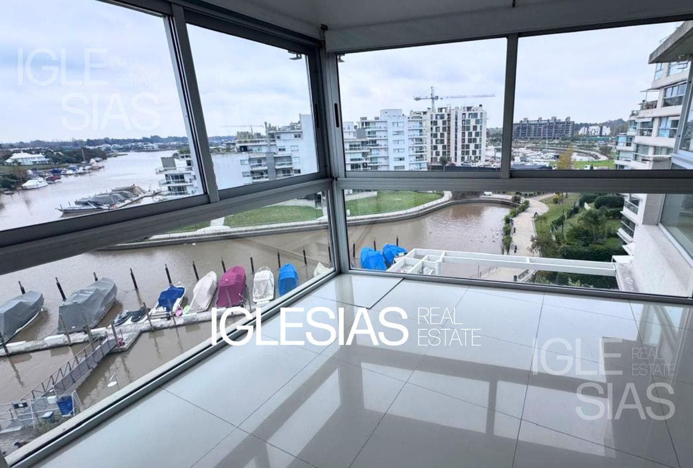Departamento en alquiler con vista al río en Nordelta — foto 1