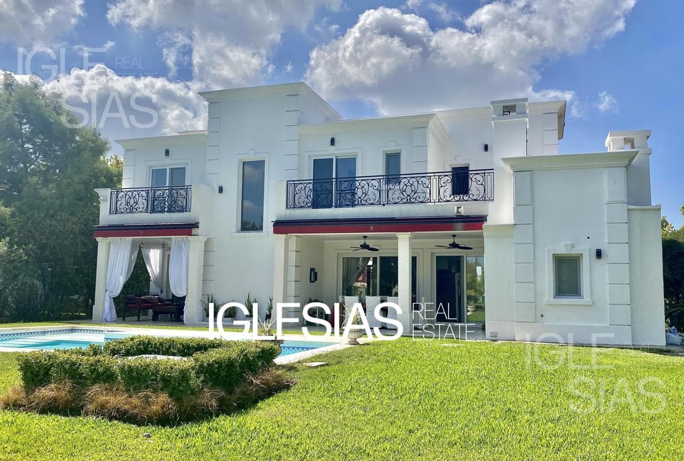 Casa en venta con vista al agua en Los Castores de 4 Dormitorios , Nordelta — foto 1