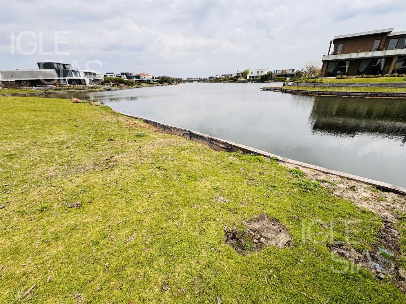 Lote al lago en Virazon — foto 5