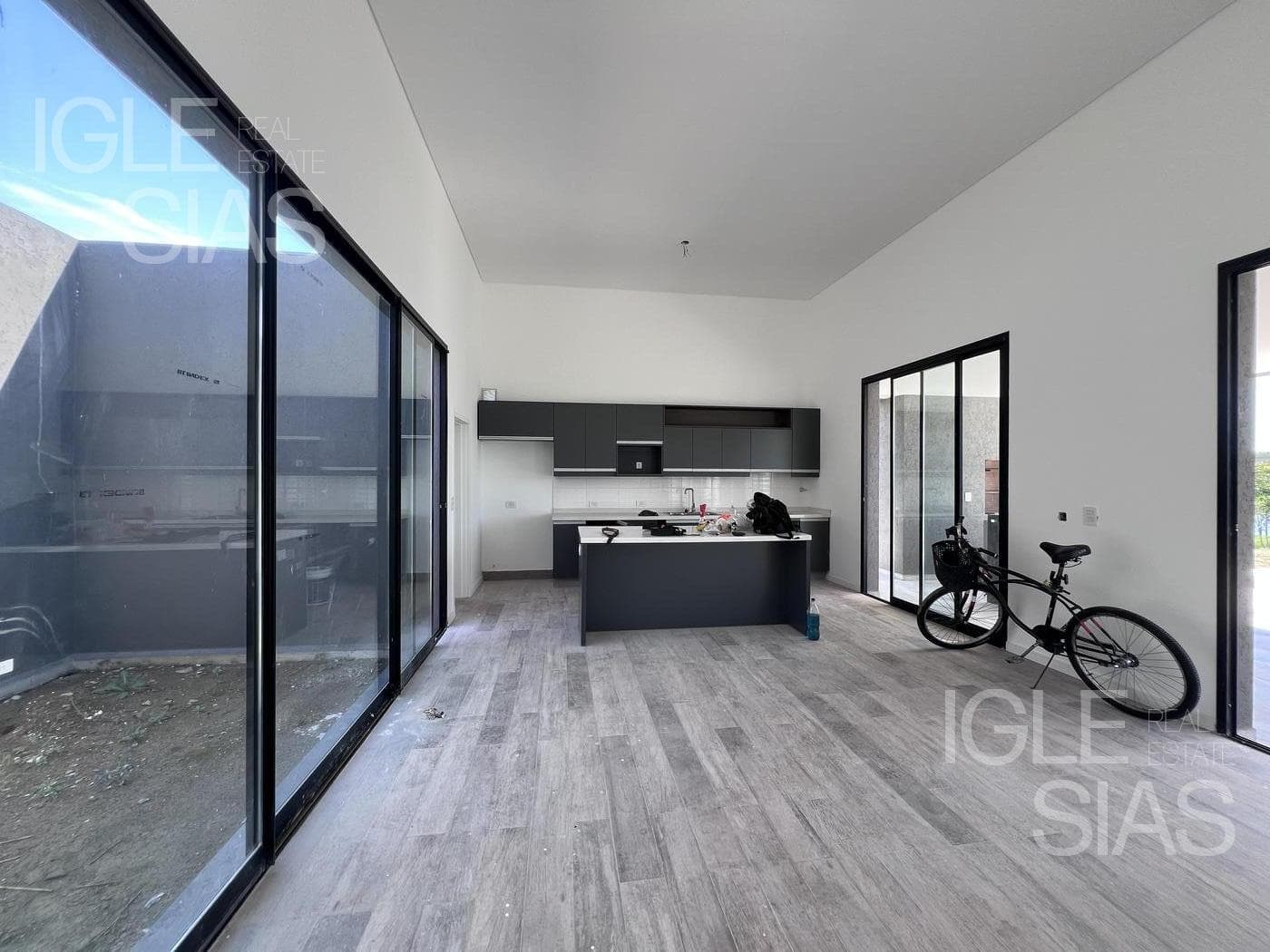 Los Arenales al 1100 — foto 3