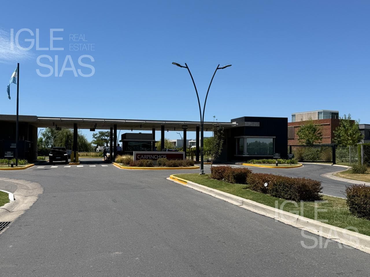 Av. de La Cultura 195 — foto 2