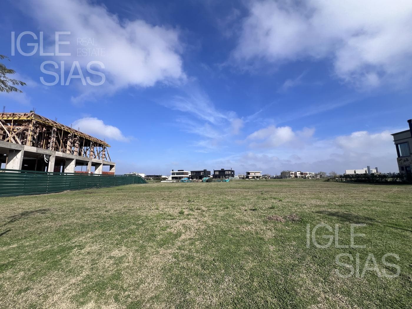 Lote al lago en Barrio Costas de Puertos del Lago — foto 2