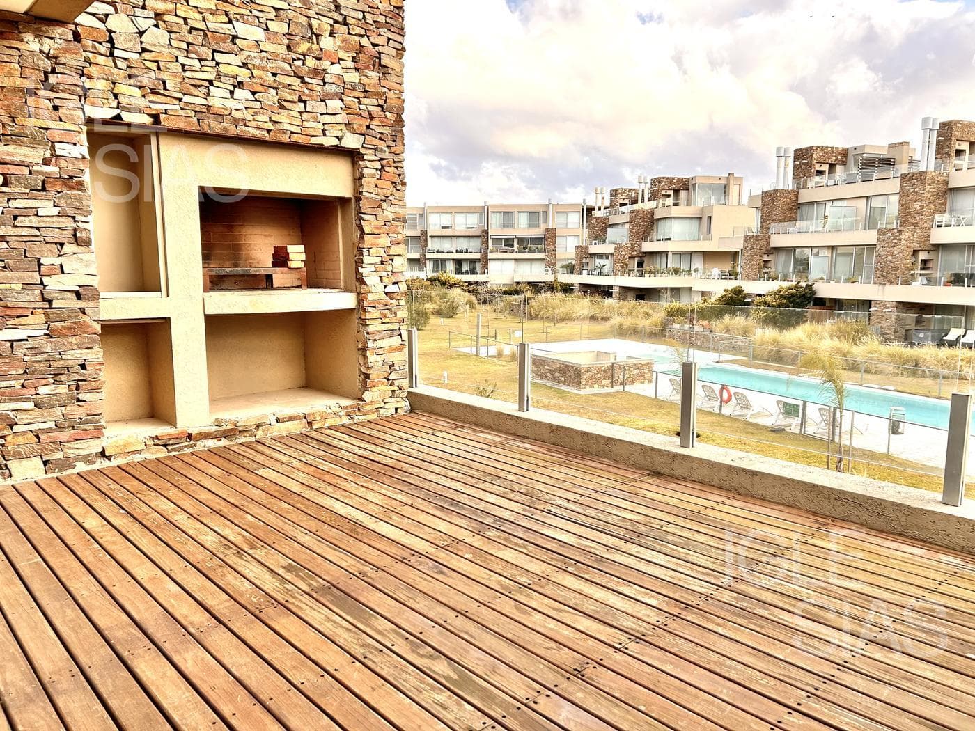 Boulevard Los Castaños al 300 — foto 2