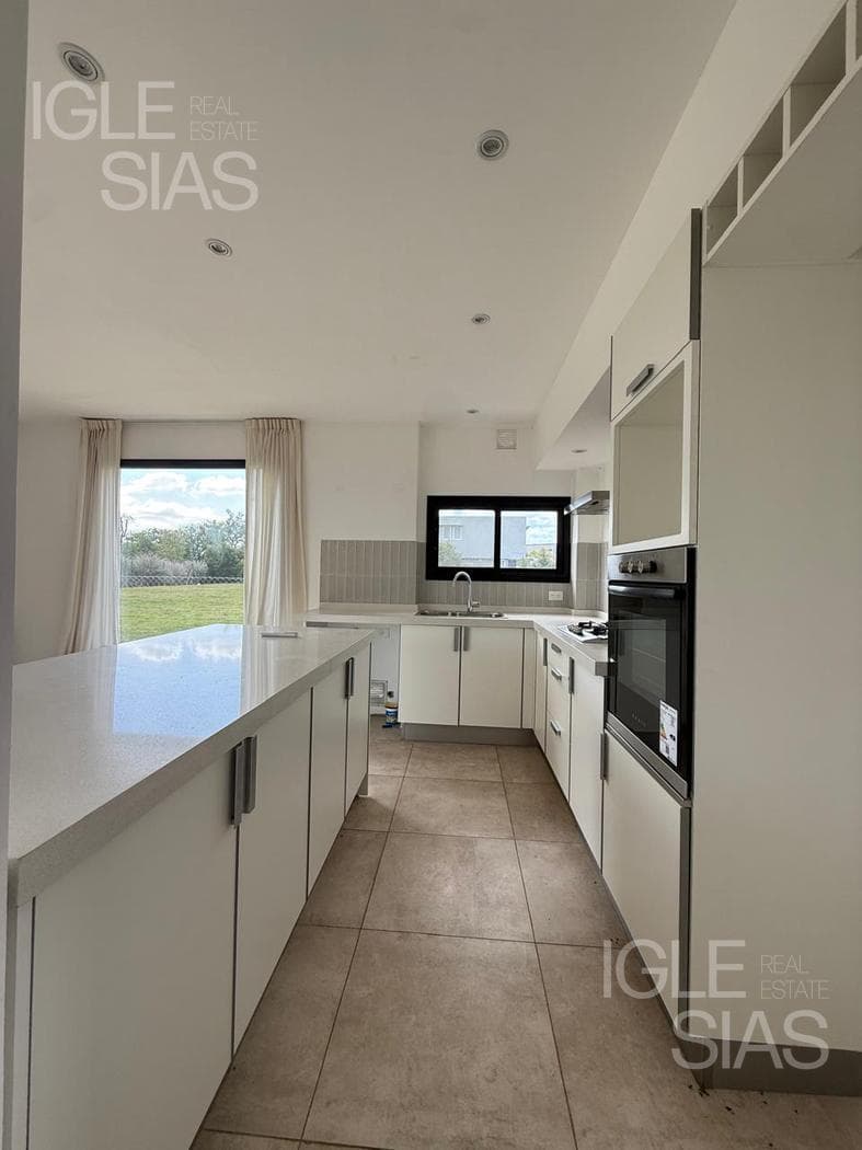 Casa en alquiler barrio Araucarias — foto 4