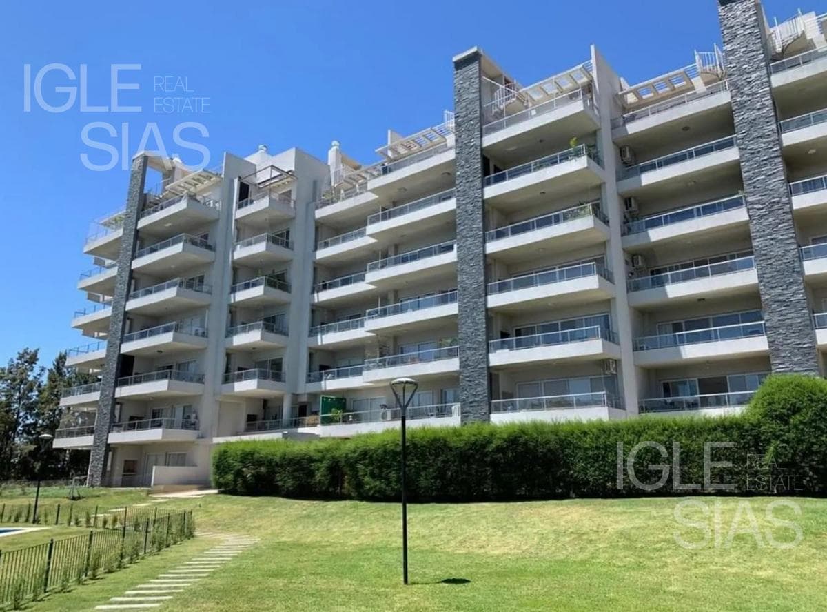 Av de los lagos al 3100 — foto 2