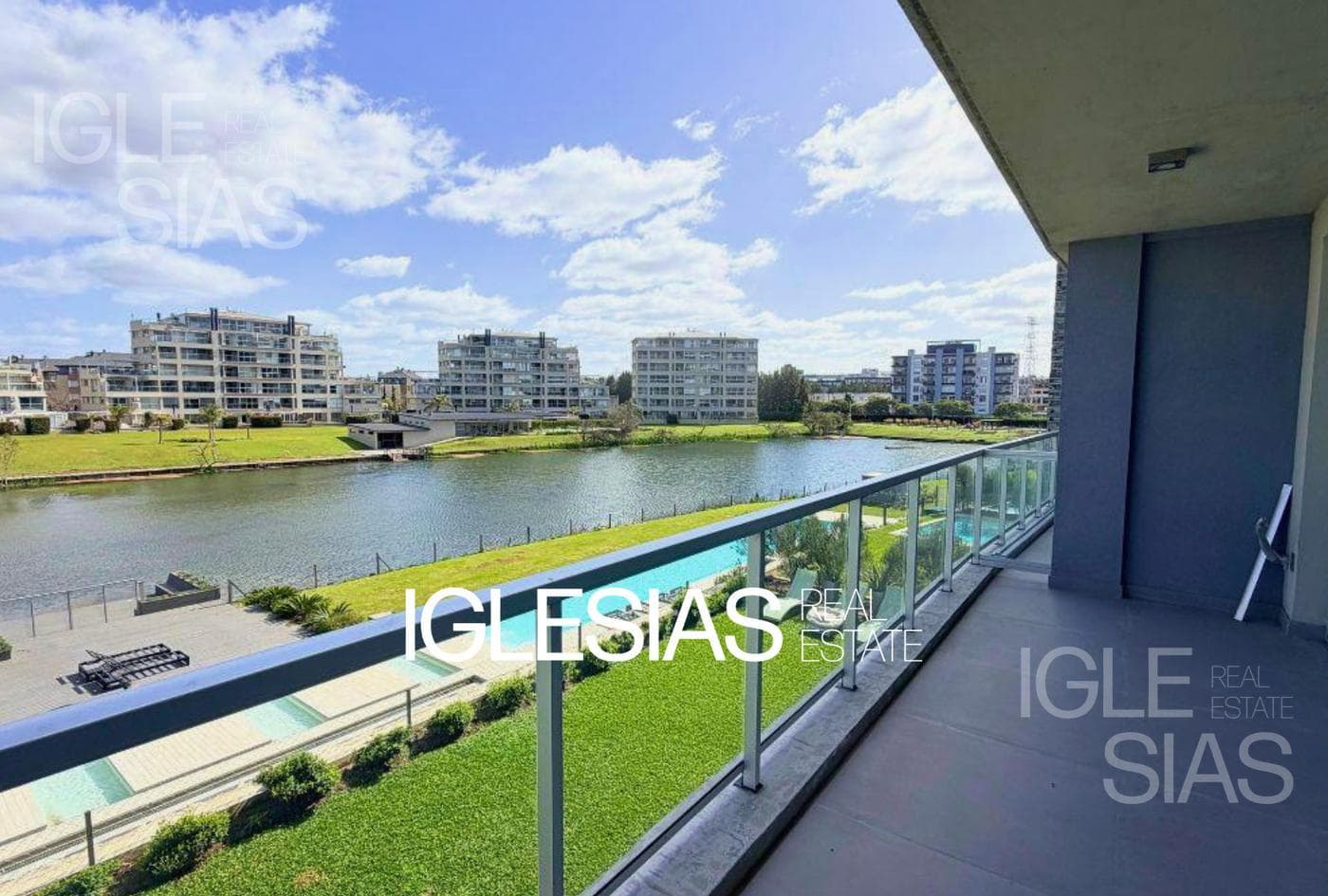 Yoo 5, Avenida del Golf 625 — foto 1