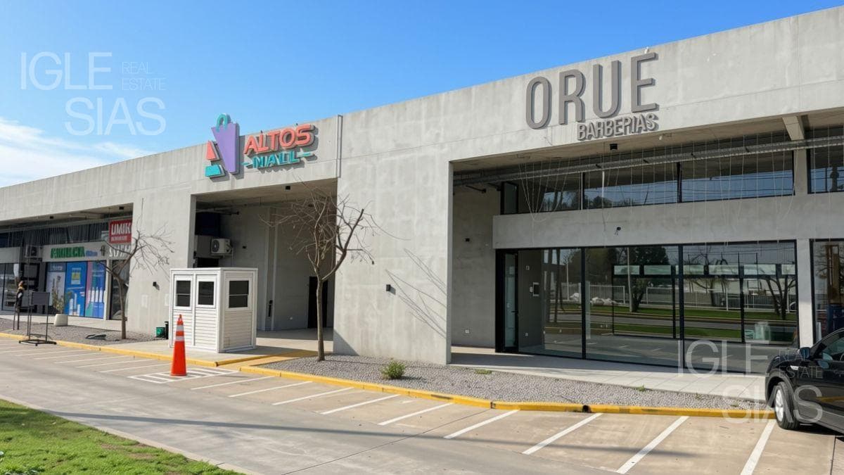 Altos del Encuentro Mall - Av. Gral Juan Domingo Peron al 4100 — foto 3