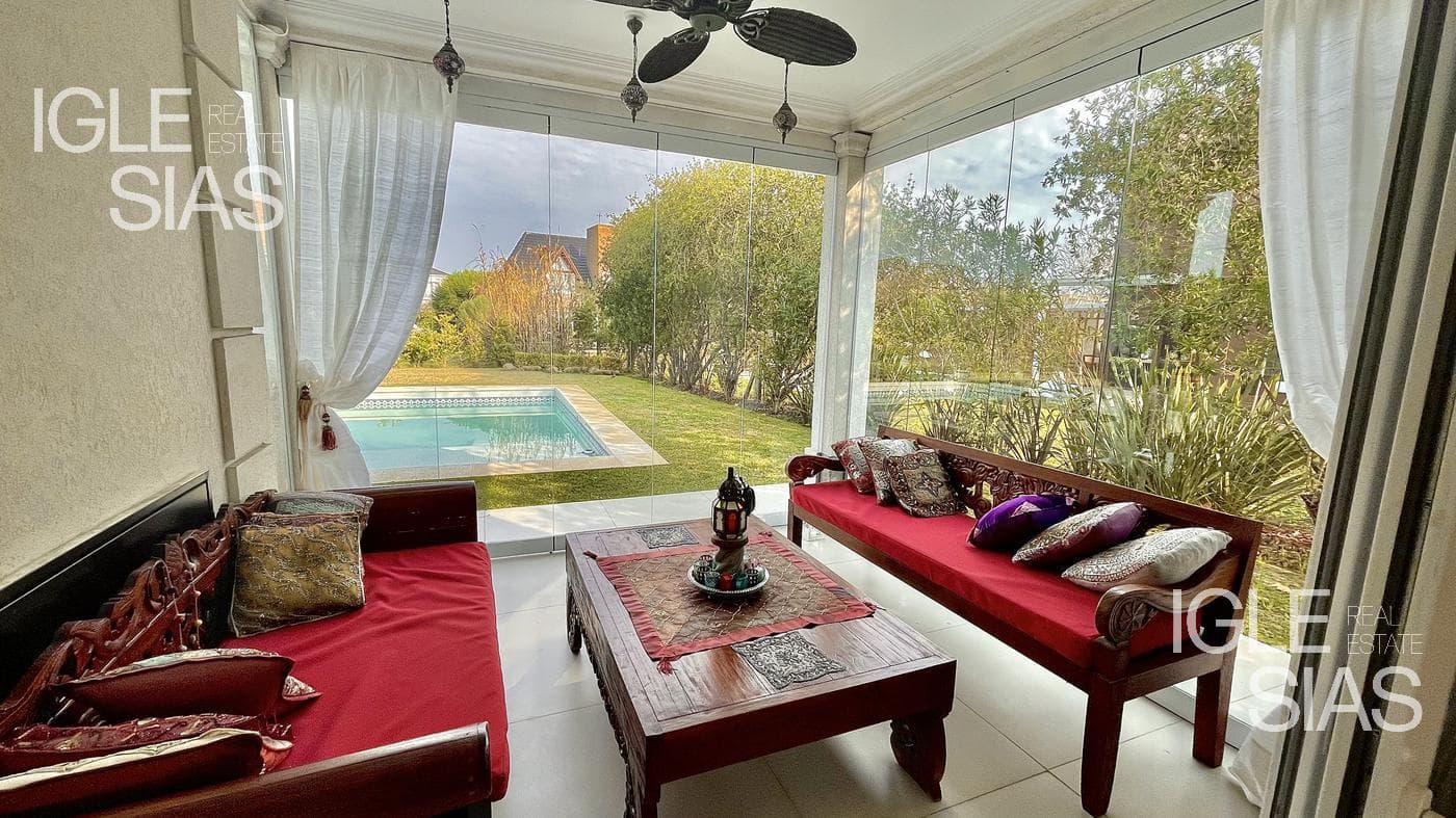 Casa en venta con vista al agua en Los Castores de 4 Dormitorios , Nordelta — foto 4